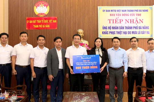 Trao 500 triệu đồng hỗ trợ người dân bị thiệt hại do thiên tai