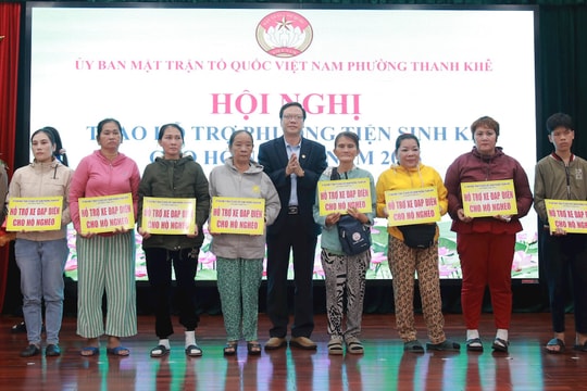 Phường Thanh Khê trao sinh kế cho 37 hộ nghèo