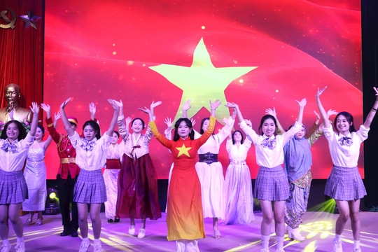 Đại học Đà Nẵng gặp mặt sinh viên quốc tế dịp chào năm mới 2026