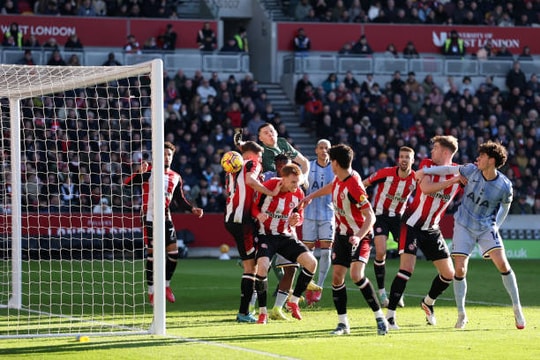 Tottenham vs Brentford: Trận derby London của những nghịch lý