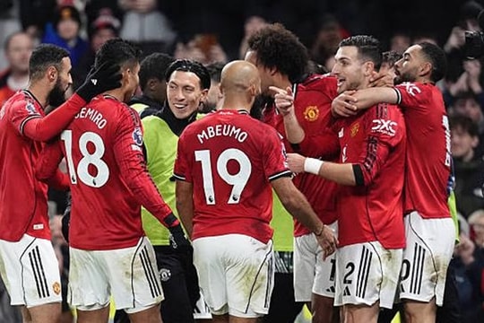 Bruno Fernandes phung phí, MU bị West Ham cầm hòa cay đắng