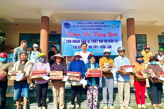 Phường Cẩm Lệ hỗ trợ người dân Đắk Lắk bị thiệt hại do bão lũ