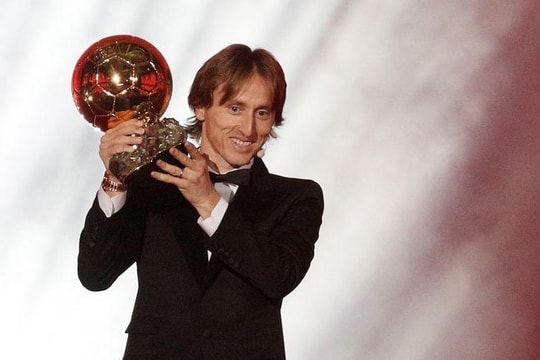 Luka Modrić: Vụ chuyển nhượng hụt tới Chelsea đã thay đổi lịch sử