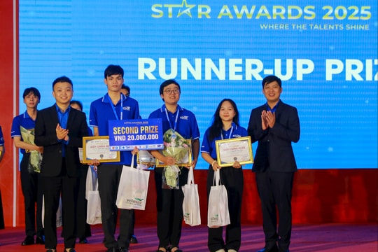 Sinh viên Đại học Đà Nẵng đoạt giải Nhì cuộc thi tiếng Anh toàn quốc “Star Awards 2025”