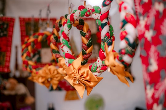 Rộn ràng phiên chợ Giáng sinh 2025