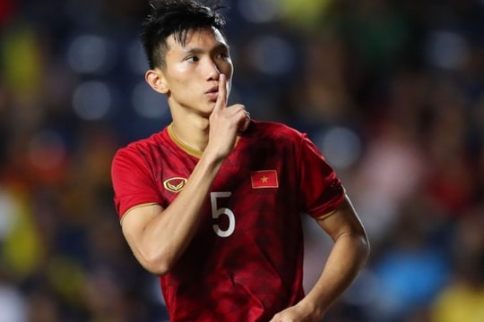 Giá trị Đoàn Văn Hậu giảm 50% dù tái xuất ấn tượng