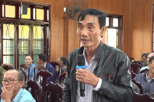 Công an xã Thăng Điền lắng nghe ý kiến nhân dân