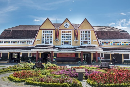 Đường sắt Đông Dương và dấu ấn Paul Doumer