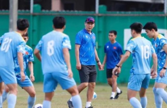 HLV Kim Sang-sik: U22 Việt Nam tự tin đối đầu U22 Malaysia