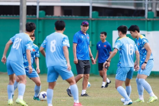 U22 Việt Nam quyết đấu Malaysia: Chuyên gia dự đoán thắng 2-0