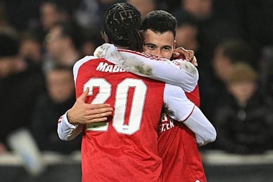 Arsenal thị uy sức mạnh, thắng trắng Club Brugge 3-0