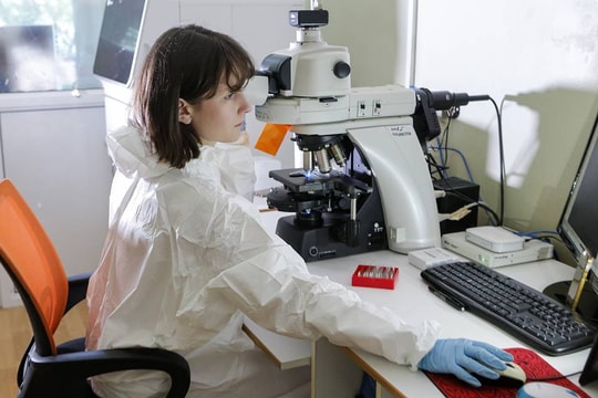 Nga sản xuất vắc xin điều trị ung thư