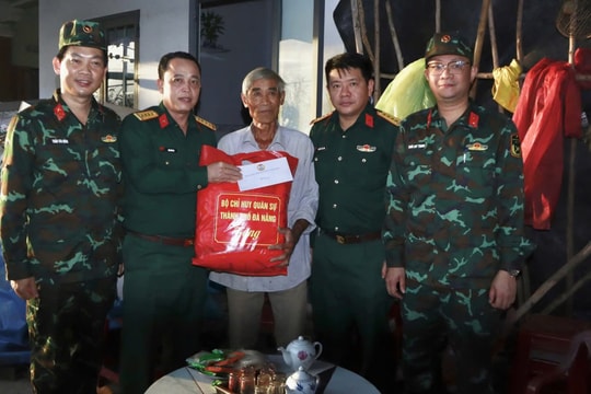 Bộ Chỉ huy Quân sự thành phố Đà Nẵng hỗ trợ 200 hộ dân tỉnh Đắk Lắk bị thiệt hại do thiên tai