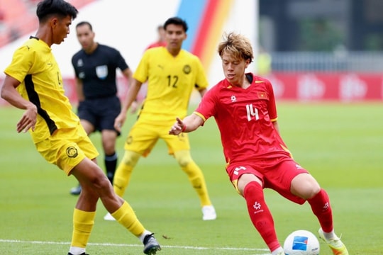 Viktor Lê nói về lần đầu đá chính tại SEA Games 33