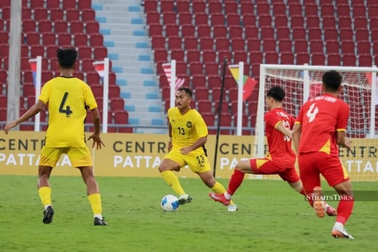 Hậu vệ Malaysia thừa nhận 'tự thua' trước U22 Việt Nam