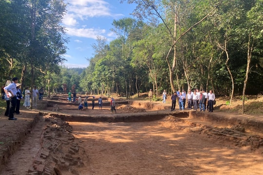 PGS.TS Ngô Văn Doanh: Con đường thiêng vào khu đền Mỹ Sơn là phát hiện lớn nhất trong thời hiện đại