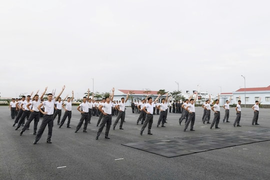 Chi đội Kiểm ngư số 3 tổ chức hội thao đồng diễn thể dục tay không và võ thể dục