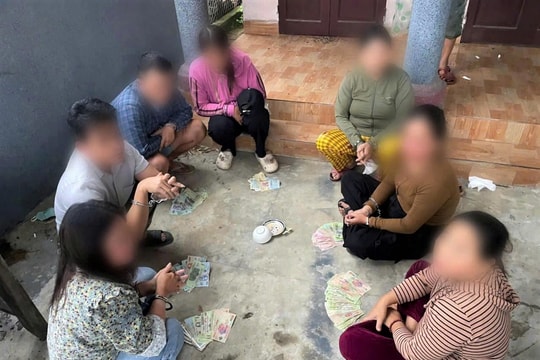 Công an xã Thăng Điền bắt quả tang nhóm đánh bạc tại địa phương