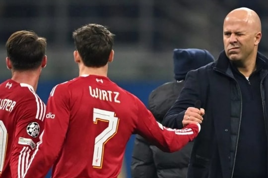 Liverpool có thể hồi sinh nhờ Wirtz và sơ đồ 4-4-2 kim cương