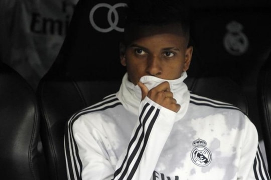 Arsenal nhắm đến Rodrygo và Leão để củng cố hàng công