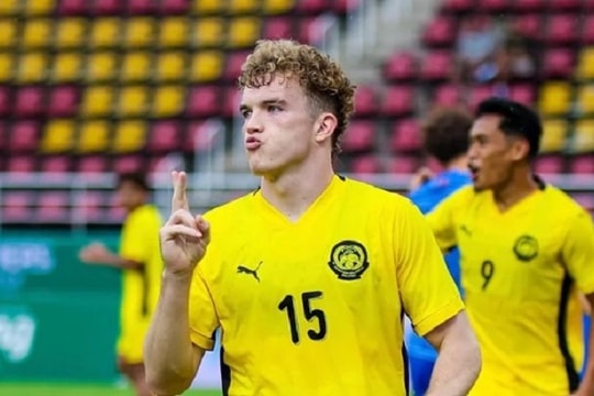 U22 Malaysia đón viện binh Fergus Tierney tại bán kết SEA Games