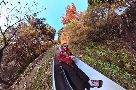 Vạn Lý Trường Thành: Trải nghiệm trượt máng 1,5km độc đáo