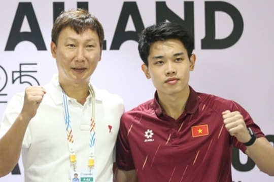 U22 Việt Nam vào bán kết SEA Games 33 sau màn lột xác