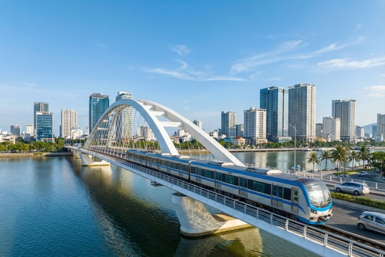 Quanh sân ga, là những đô thị...