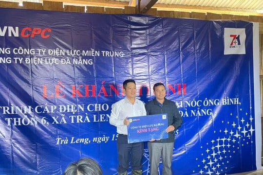 PC Đà Nẵng khánh thành công trình cấp điện Nóc Ông Bình, thôn 6, xã Trà Leng