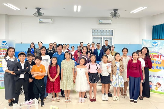 Ra mắt Đội ca Vàng Anh