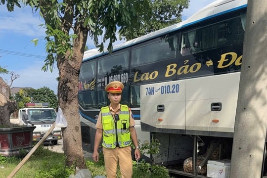 Cảnh sát giao thông Đà Nẵng phát hiện xe khách chở thịt nghi động vật hoang dã