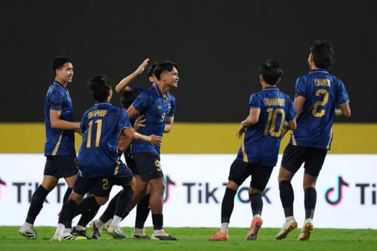CĐV Thái Lan bi quan, muốn 'trao cúp' cho U22 Việt Nam tại SEA Games 33
