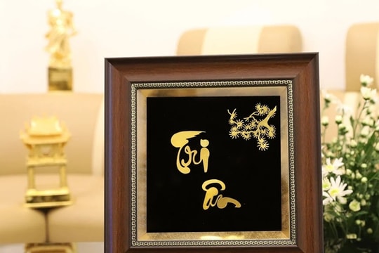 14 gợi ý quà tặng cô giáo ý nghĩa và tinh tế nhất