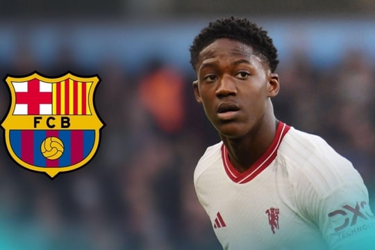 Tin chuyển nhượng MU: Barcelona muốn có Mainoo, Real Madrid nhắm Dalot