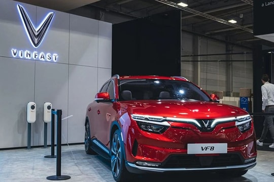 Giá xe VinFast VF 8 tháng 12/2025: Chi tiết lăn bánh và thông số