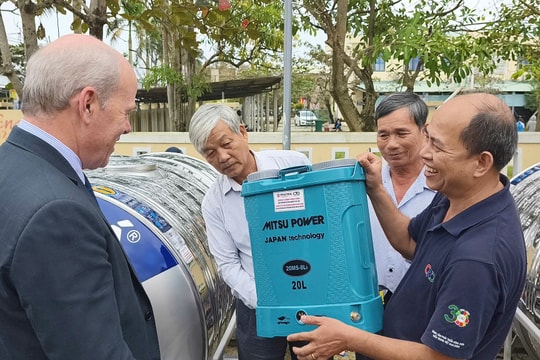 Xã Thăng An tiếp nhận gần 1 tỷ đồng hỗ trợ khẩn cấp từ Chính phủ Canada