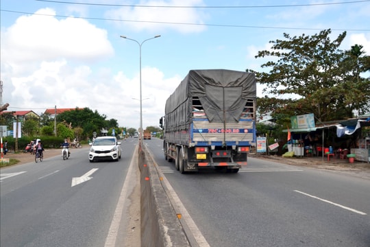 Cần sớm mở làn xe thô sơ trên quốc lộ 1 qua Đà Nẵng
