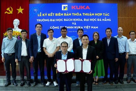 Trường Đại học Bách khoa ký kết hợp tác lĩnh vực đào tạo và nghiên cứu robot công nghiệp