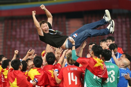 U22 Việt Nam ngược dòng 3-2 Thái Lan, vô địch SEA Games 33