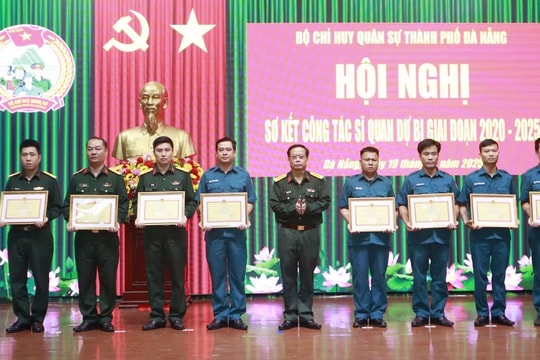 Tuyên dương, khen thưởng nhiều tậ p thể và cá nhân tiêu biểu trong công tác sĩ quan dự bị giai đoạn 2020 - 2025