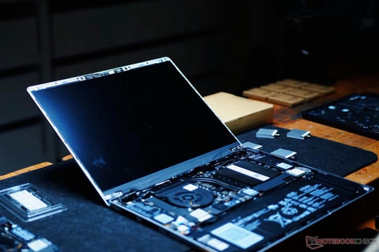Laptop Framework tăng giá 2 lần trong tuần do chi phí linh kiện