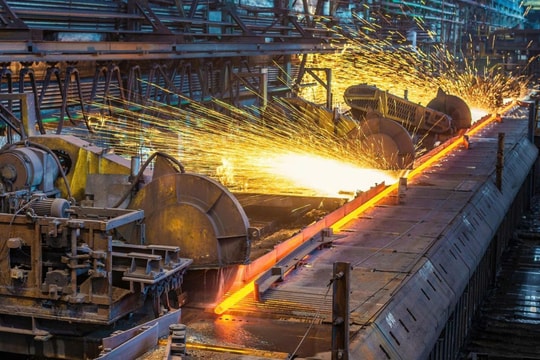 Giá thép ngày 18/12: Thép và quặng sắt lên đỉnh một tuần