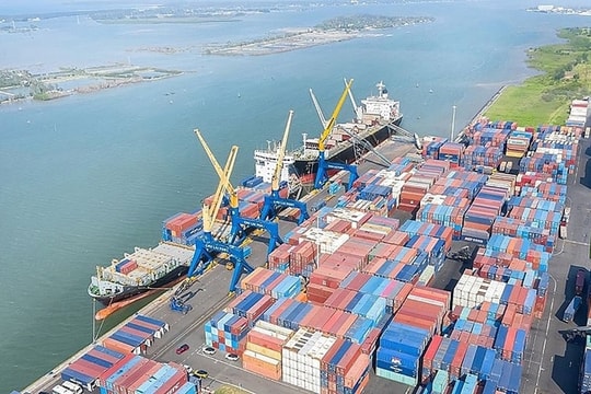 Kinh tế ổn định và tăng trưởng