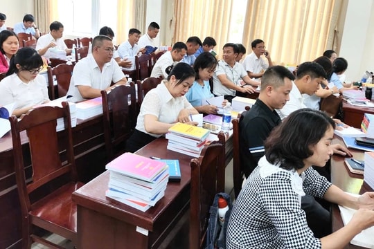 Tuyên truyền về phòng, chống tham nhũng là nhiệm vụ xuyên suốt trong công tác đào tạo, bồi dưỡng chính trị