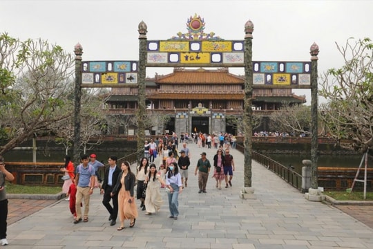 Huế đạt doanh thu du lịch 13.000 tỷ đồng, cao nhất lịch sử