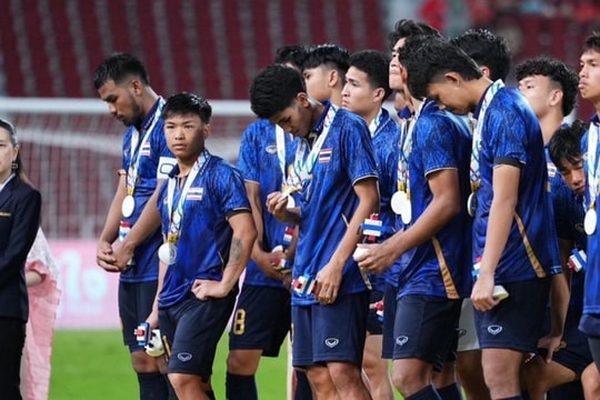 Truyền thông Thái Lan: 'Chúng ta đang đứng yên giữa cuộc đua'
