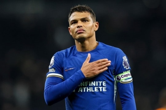 Chelsea tính chuyện tái hợp Thiago Silva: Kinh nghiệm là vô giá