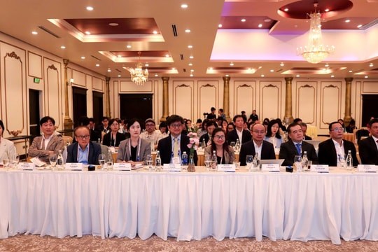 Gần 200 nhà khoa học tham gia thảo luận về công nghệ tài chính và kinh tế số