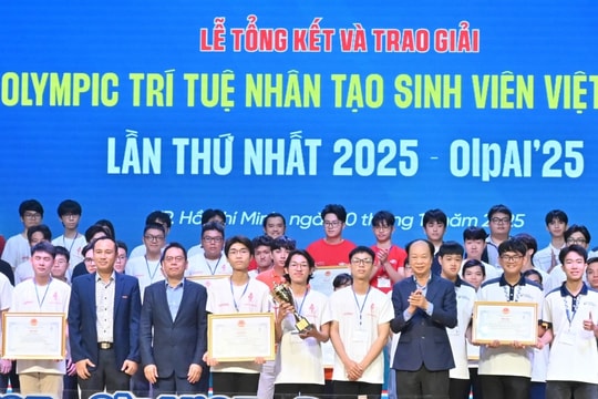 Tiên phong đào tạo nhân lực AI và chip bán dẫn
