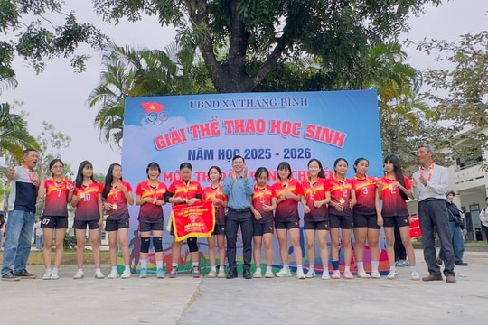 Khởi tranh giải thể thao học sinh xã Thăng Bình